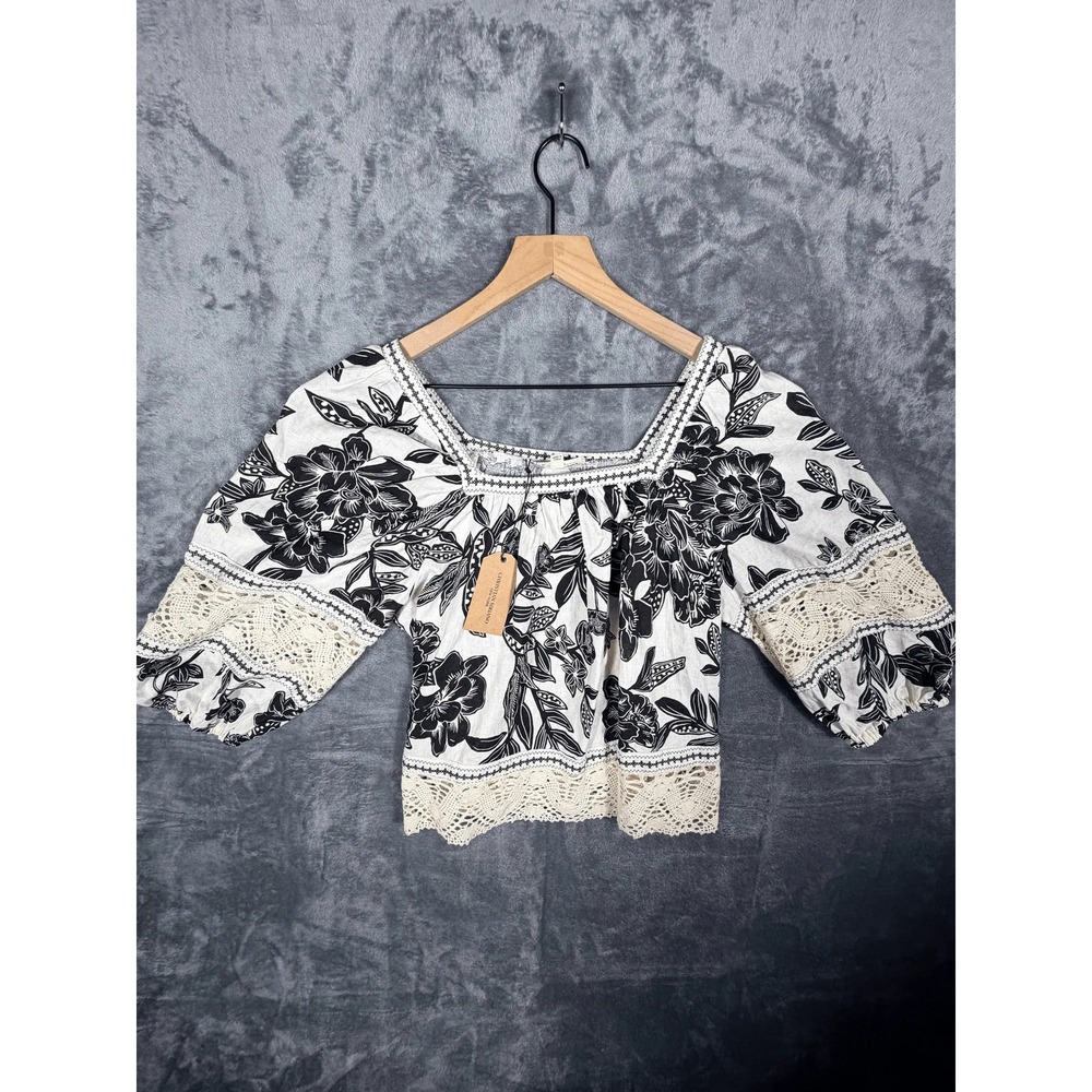 Christian Siriano New York Women Peasant Boho Top Size M Black White Floral Lace